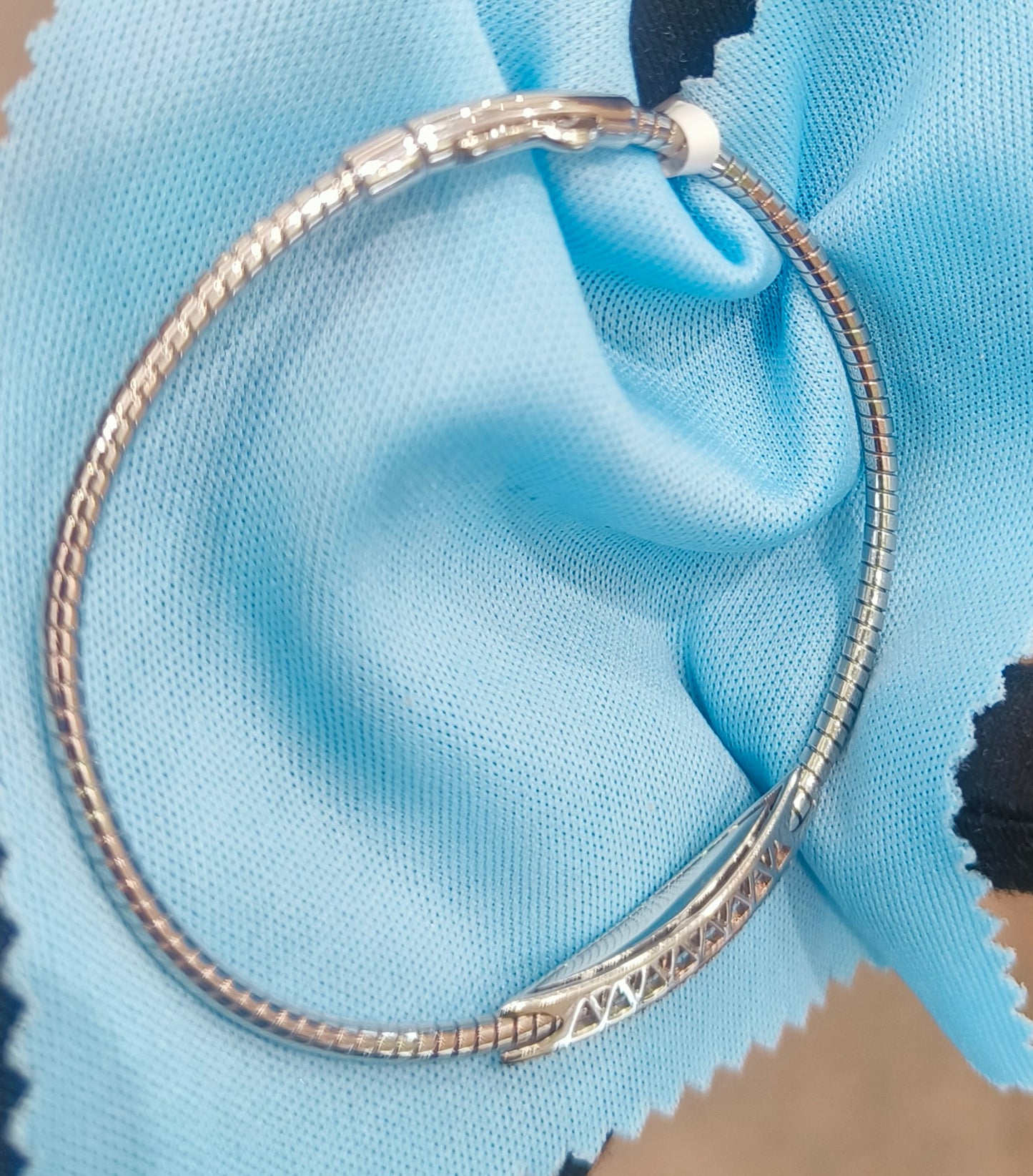 18k White Gold Natural Diamond Bracelet