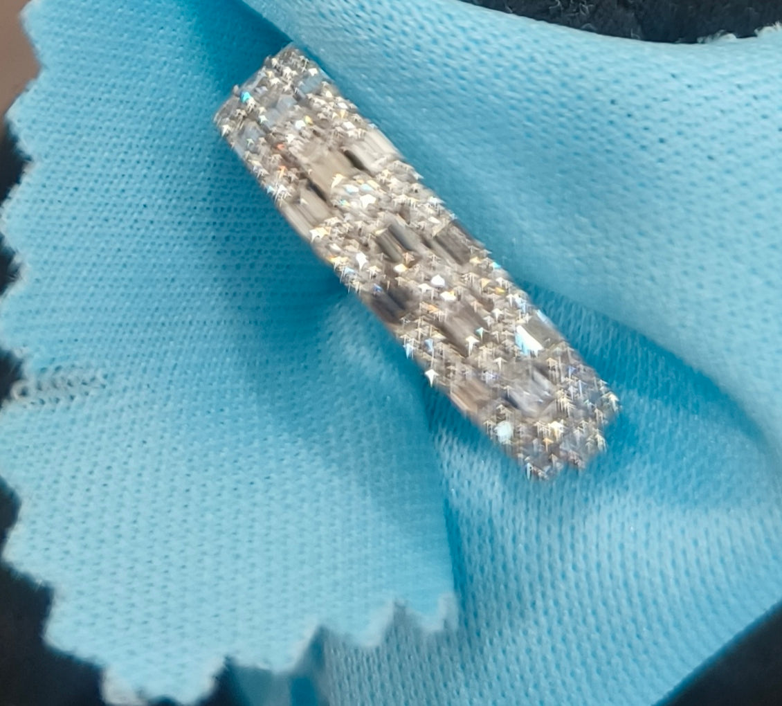 18k White Gold Natural Diamond Baguette & Round Ring
