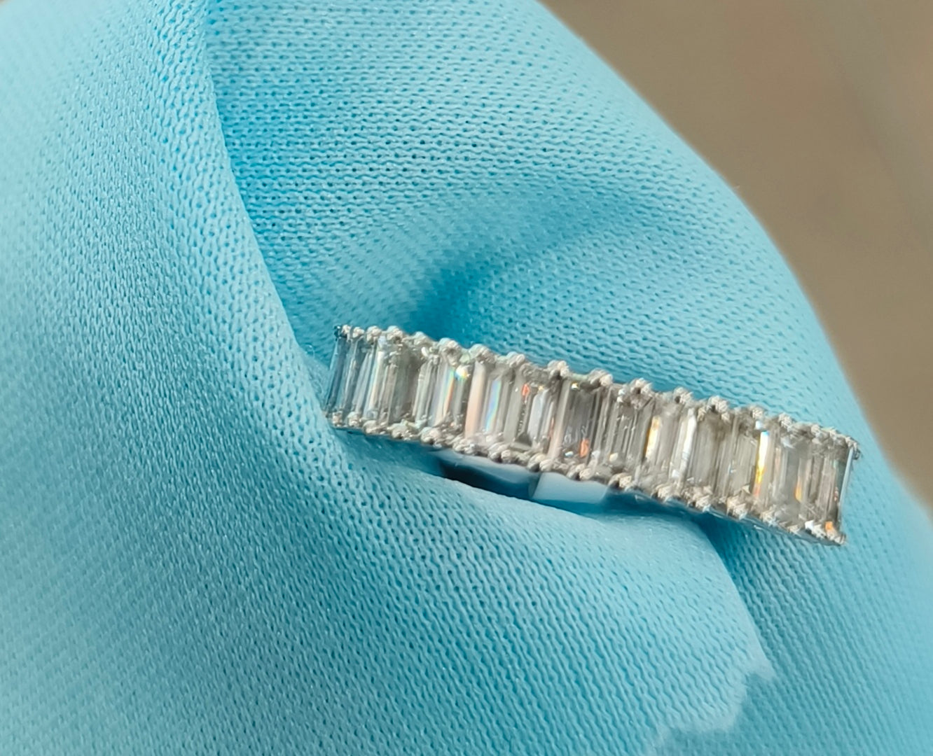18k White Gold Natural Diamond Baguette Ring
