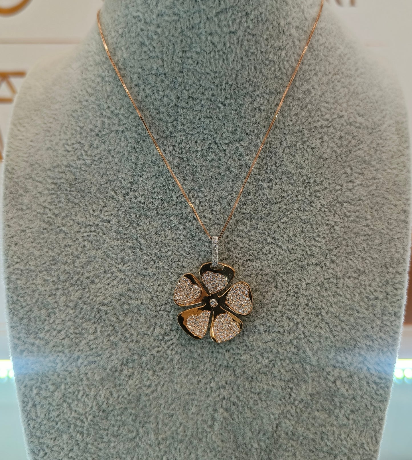 18k Rose Gold Natural Diamond Necklace