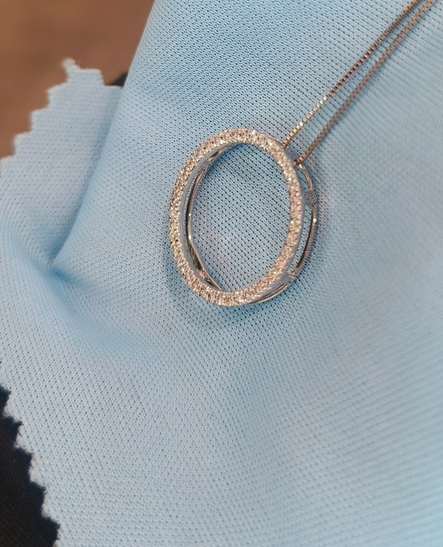 18k White Gold Natural Diamond Necklace